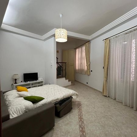 לינה וארוחת בוקר נאפולי Barbi'S House מראה חיצוני תמונה
