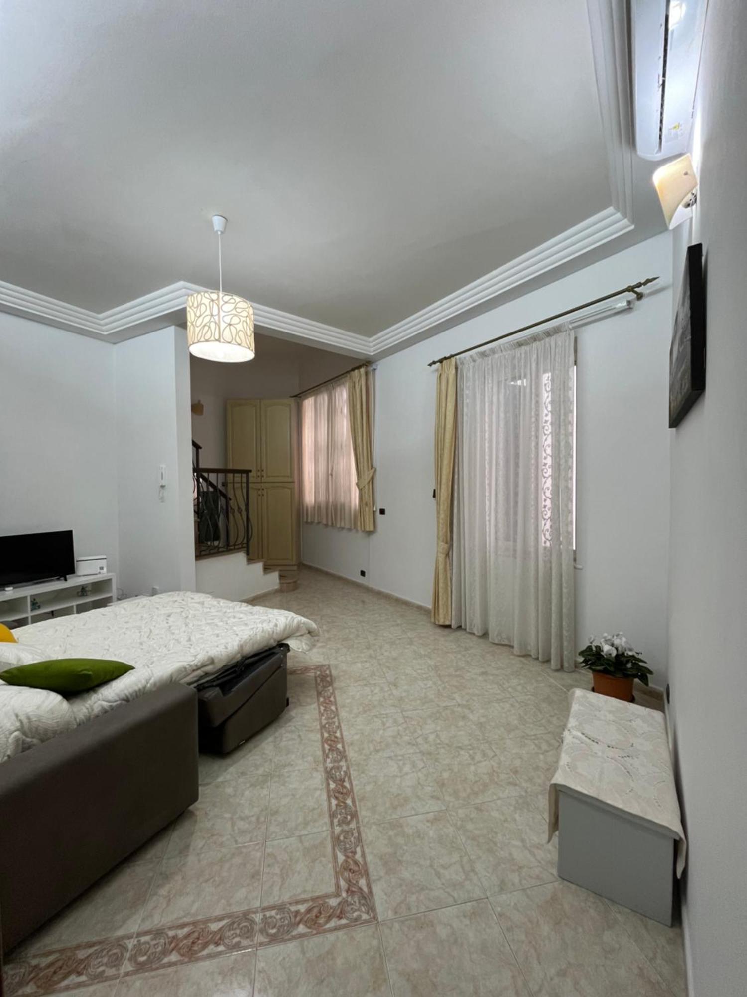 לינה וארוחת בוקר נאפולי Barbi'S House מראה חיצוני תמונה